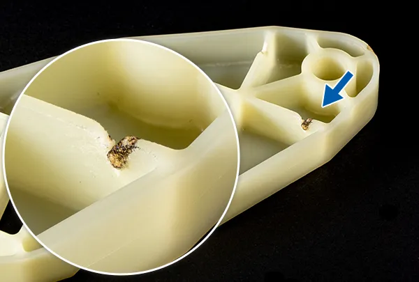 Lỗi vết cháy trên sản phẩm nhựa ép phun